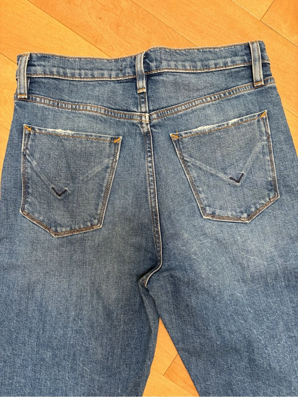 High-Rise Cropped Women's Jeans in Medium Blue